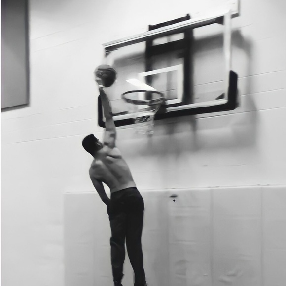 Zach - Picture 5 of 5